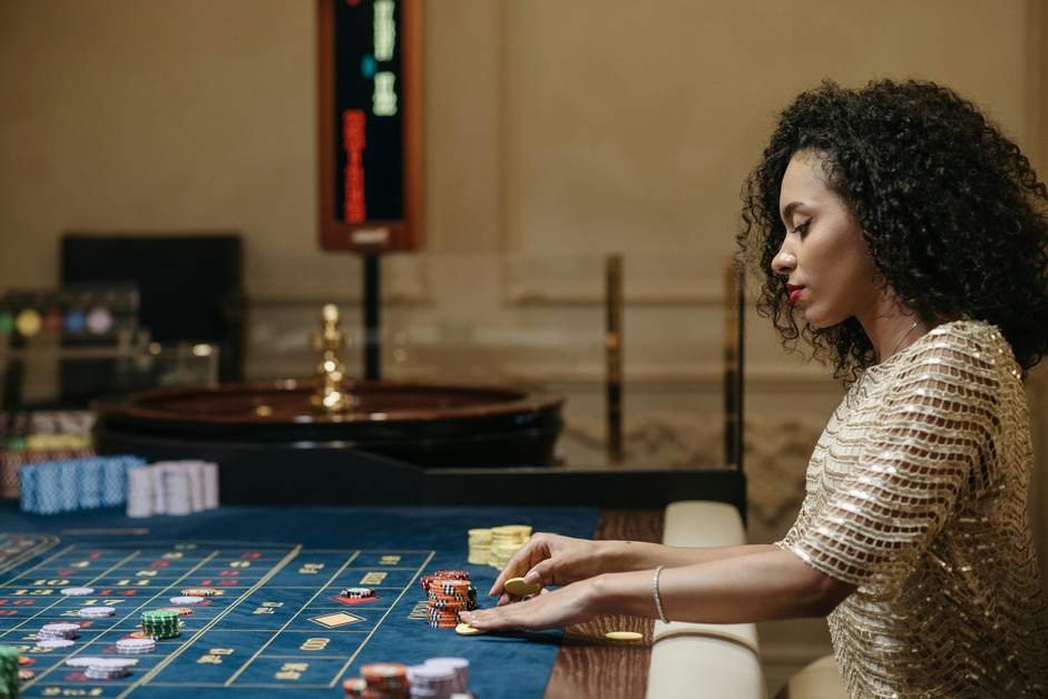 Tiki Casino vs. Ses Concurrents : Lequel Choisir pour Votre Prochaine Aventure de Jeu ?